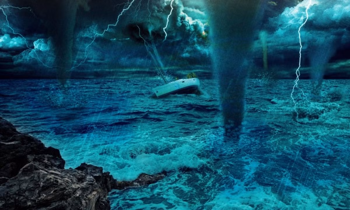 Tương tự, NOAA cho rằng đại dương luôn là nơi bí ẩn đối với con người, và khi thời tiết xấu hay sự dẫn đường kém, nó có thể khiến đại dương trở thành một nơi rất nguy hiểm. (Nguồn: NgayNay.vn).