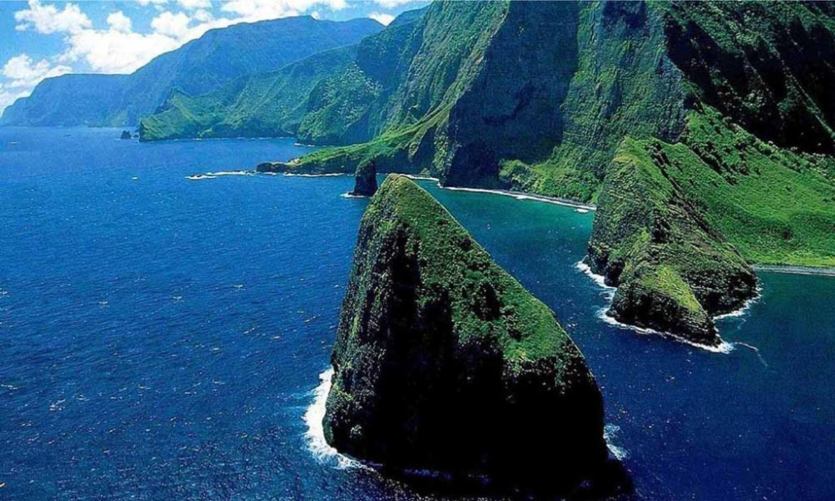 Không có bất cứ quy luật nào cho thời gian phân tách và sát nhập, ít nhất thì 1-2 ngày, nhiều nhất từ 3-4 ngày. Khi tách ra, khoảng cách giữa 2 phần đảo là khoảng trên dưới 4m, lúc kết hợp lại trở thành một thể hoàn chỉnh. Đây được xem là một hiện tượng siêu nhiên thú vị để nghiên cứu. Nguồn: bianvn.com.