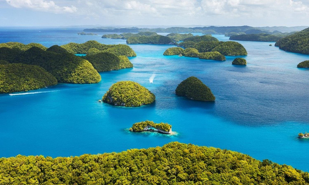 5. Hòn đảo tự động tách - nhập: tại biển Thái Bình Dương rộng lớn có một hòn đảo nhỏ hết sức kỳ lạ. Hòn đảo này có lúc tự động tách ra thành hai hòn đảo nhỏ, nhưng có lúc chúng sẽ tự động ghép lại làm thành một hòn đảo. Nguồn: Theo Infornet - Vietnamnet.