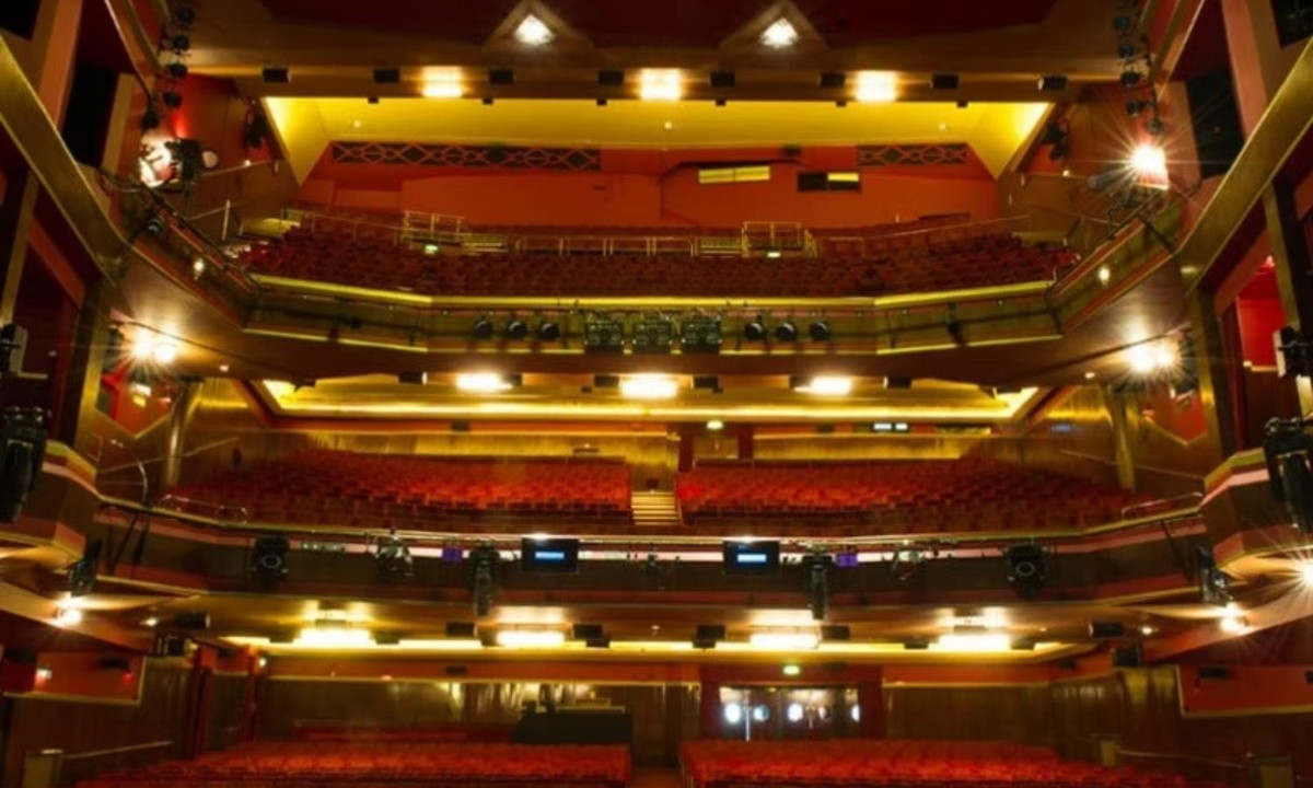 5. Nhà hát Adelphi, thành phố London, Anh: linh hồn của nam diễn viên William Terriss, người từng bị đâm chết ngay trong nhà hát hồi năm 1897 cho đến nay vẫn còn ám nhà hát Adelphi. (Nguồn: Ents24)