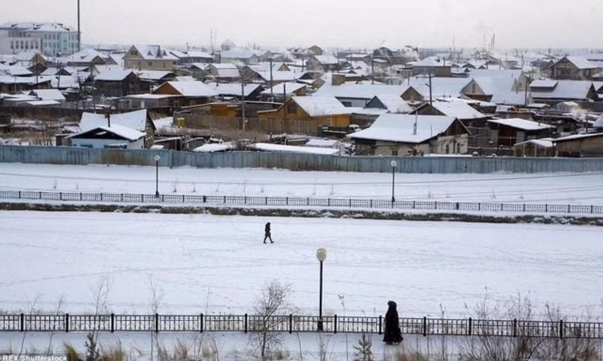 5. Oymyakon, Nga: là địa điểm lạnh nhất hành tinh với nhiệt độ trung bình âm 58 độ C. Nguồn: abc.es.