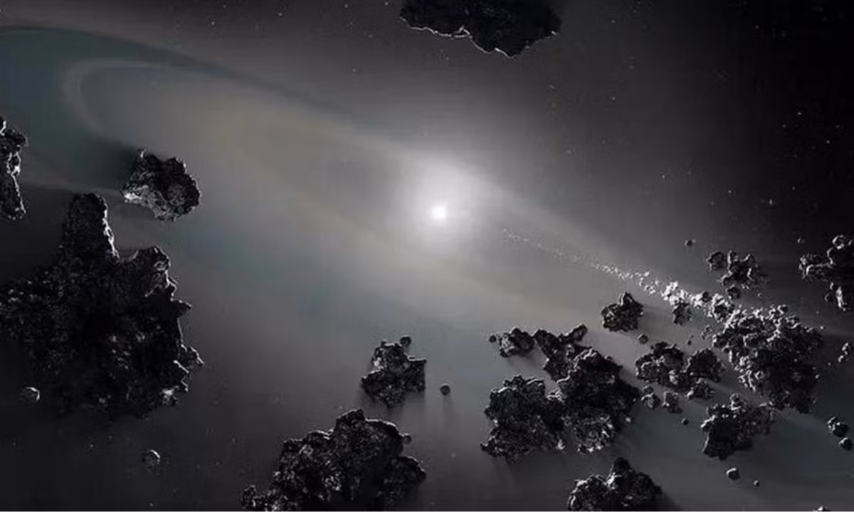 Khi nó đến gần Trái đất, lực hấp dẫn sẽ "xé toạc" Mặt trăng và tạo ra một trường mảnh vụn xung quanh Trái đất giống như các vành đai của Sao Thổ. (Nguồn: SOHA)