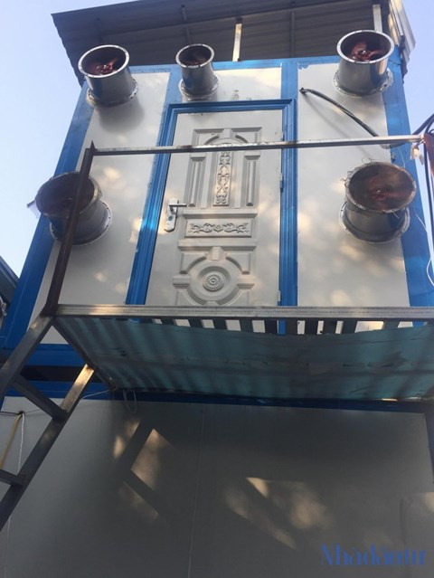 Mỗi container 40 feet được trang bị 2 máy điều hòa hoạt động liên tục