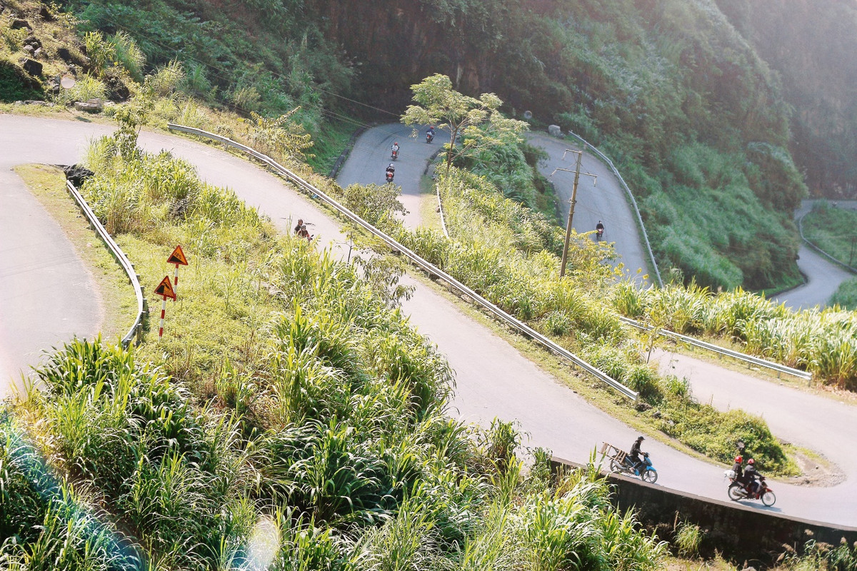 Chuyen phuot Ha Giang tu tuc 4 ngay 4 dem bang xe may