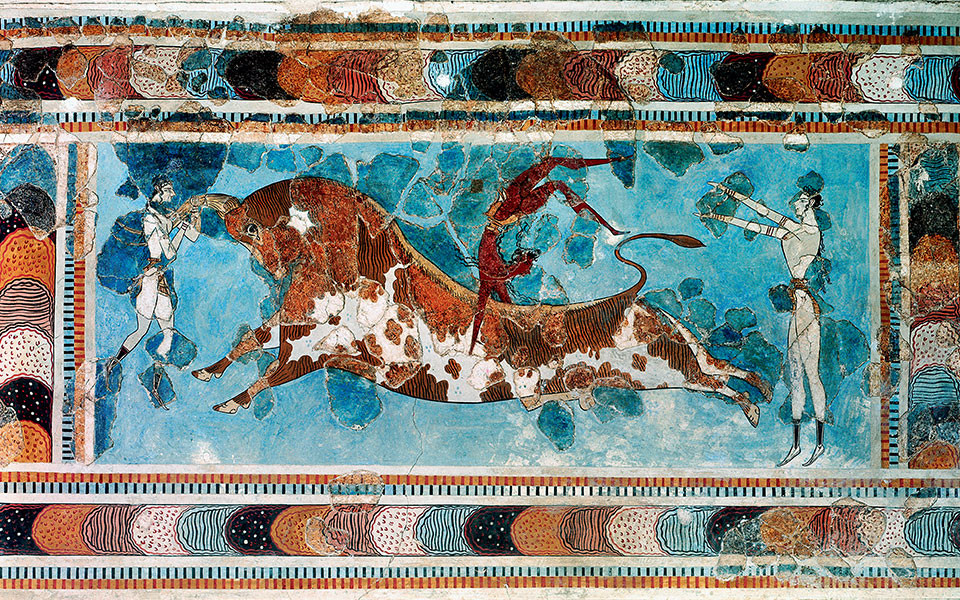Đến nay, giới nghiên cứu vẫn chưa thể tìm ra nguyên nhân khiến nền văn minh Minoans diệt vong. Dù vậy, họ đưa ra một số giả thuyết cho rằng chiến tranh, dịch bệnh hoặc thiên tai có thể đã "xóa sổ" nền văn hóa này.