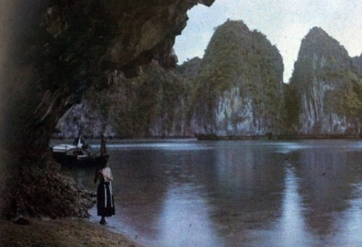 Vịnh Hạ Long tuyệt đẹp năm 1915.