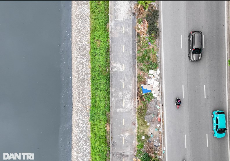 Đoạn đường từ Ngã Tư Sở đến Cầu Giấy dài 2,3km, rộng 4m (3m dành riêng cho người đi xe đạp, 1m dành cho người đi bộ). Tuyến đường này chạy song song với đường Láng.