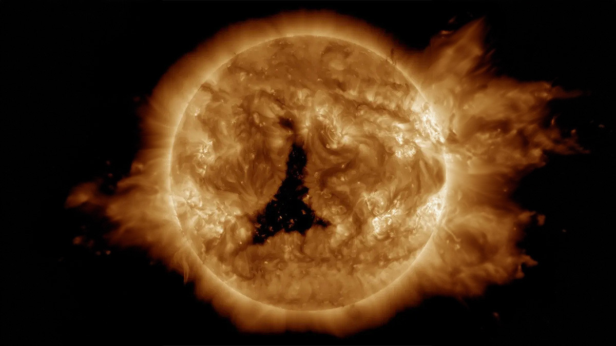 Tuy nhiên, cuối cùng, gió Mặt trời không mạnh như dự đoán của các chuyên gia. Cơn bão địa từ thuộc cấp G1 yếu hơn nhưng cực quang vẫn có thể xuất hiện ở những nơi vĩ độ cao.