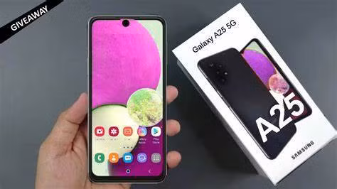  Samsung Galaxy A25 5G mới được "trình làng" đã nhanh chóng trở thành tâm điểm thu hút sự chú ý của những tín đồ công nghệ. Đây là mẫu smartphone tầm trung được Samsung ra mắt nhằm thu hút người dùng hạn chế về ngân sách nhưng vẫn có thể sở hữu một sản phẩm nhiều tính năng.