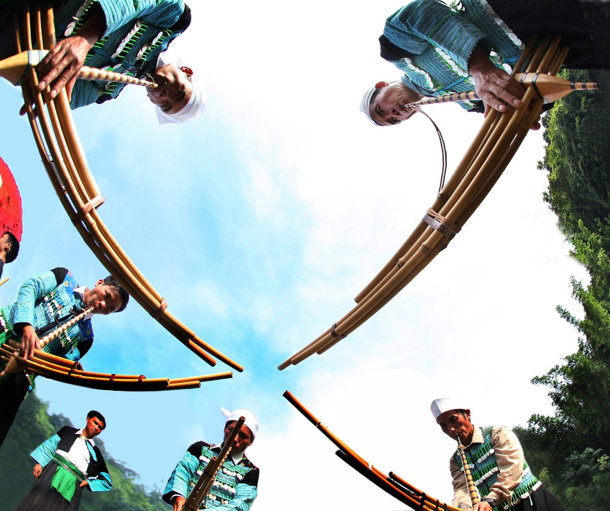 Xem le Tang Cau cua dan toc Thai tai Tuan Van hoa - Du lich Tay Bac