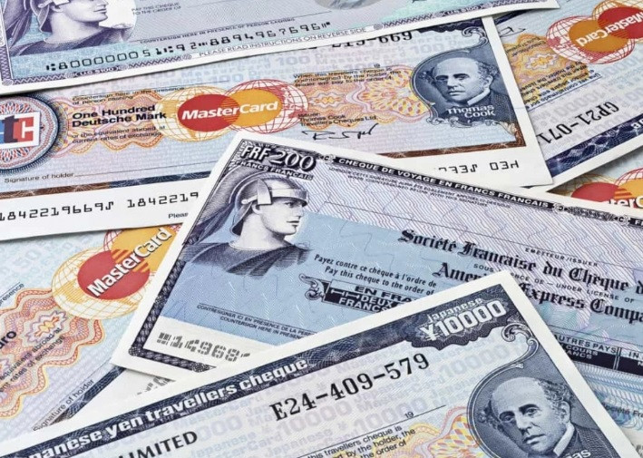 Những tấm séc du lịch đầu tiên được bán ở London, Anh vào ngày 1/1/1772. Theo đó, chúng có thể được sử dụng ở 90 thành phố tại châu Âu. Đây là một trong những sự kiện lịch sử xảy ra đúng ngày đầu năm mới 1/1.