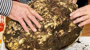 Về việc tảng bơ còn gần như nguyên trong khoảng 2.000 năm, giới nghiên cứu cho hay nhiệt độ mát lạnh, mức độ oxy thấp và độ axit cao đã khiến môi trường ở đáy đầm lầy trở thành khu bảo quản tự nhiên hoàn hảo.