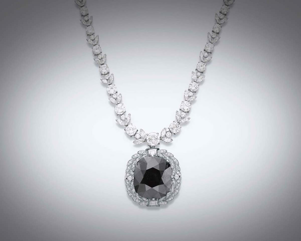 Công chúa Nadia đến Rome, Italy sau khi xảy ra cuộc cách mạng Nga năm 1917. Về sau, bà được phát hiện tử vong trong một ngôi nhà ở Rome. Nhiều người cho rằng bà đã tự sát.