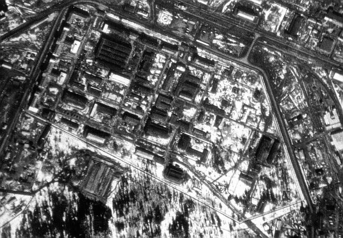 Về sau, thị trấn KB-11 được nâng cấp lên thành phố và có tên gọi mới là Arzamas-16. Thành phố bí mật này có 2 cơ sở hạt nhân, một viện thiết kế lắp ráp và tháo gỡ đầu đạn hạt nhân. Do đó, nơi này có khoảng 20.000 chuyên gia, nhà khoa học và công nhân sống và làm việc. Vào những năm 1990, Arzamas-16 là nơi sinh sống của khoảng 83.000 người.