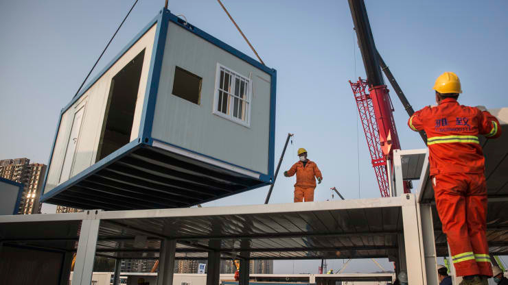 Chủ tịch Trung Quốc Tập Cận Bình đã phê duyệt kế hoạch triển khai 1.400 sĩ quan quân y đến bệnh viện này.