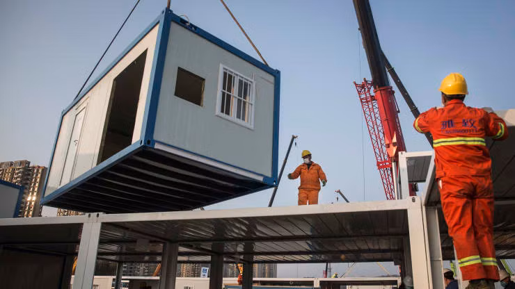 Toan canh 8 ngay Vu Han xay cap toc benh vien da chien doi pho virus corona-Hinh-9