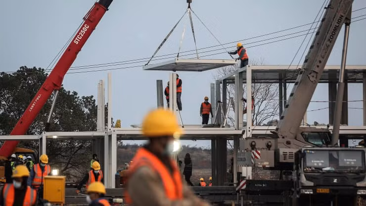 Toan canh 8 ngay Vu Han xay cap toc benh vien da chien doi pho virus corona-Hinh-7