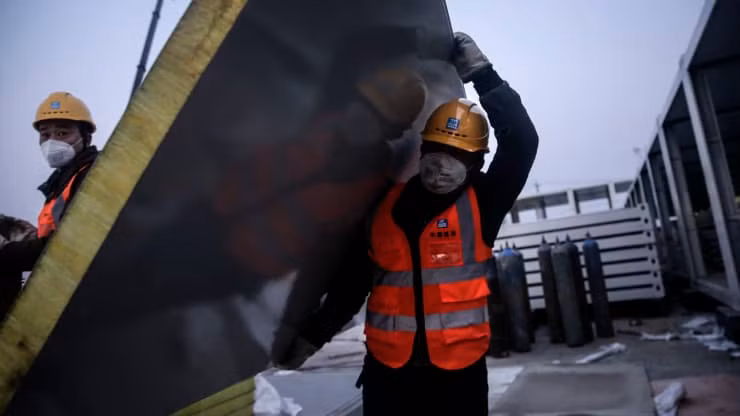 Toan canh 8 ngay Vu Han xay cap toc benh vien da chien doi pho virus corona-Hinh-6