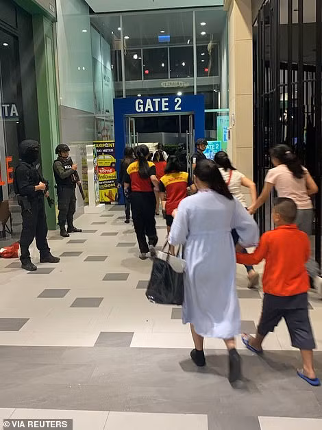 Kich tinh cuoc dot kich tieu diet ke xa sung dam mau tai Thai Lan-Hinh-11