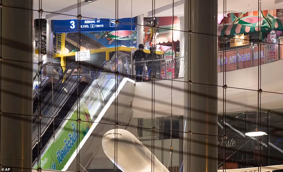 Kich tinh cuoc dot kich tieu diet ke xa sung dam mau tai Thai Lan-Hinh-8