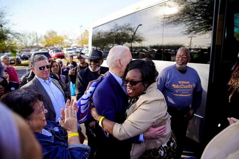 Theo hãng thông tấn Reuters, sau Iowa và New Hampshire, cuộc bỏ phiếu sơ bộ của Đảng Dân chủ để chọn ra người đại diện cho đảng này tham gia cuộc đua vào Nhà Trắng 2020 sẽ diễn ra tại bang Nevada vào ngày 22/2. Những ngày qua, các ứng viên Tổng thống Mỹ của Đảng Dân chủ đang tích cực vận động để thu hút sự ủng hộ của cử tri tại Nevada. (Nguồn ảnh: Reuters)