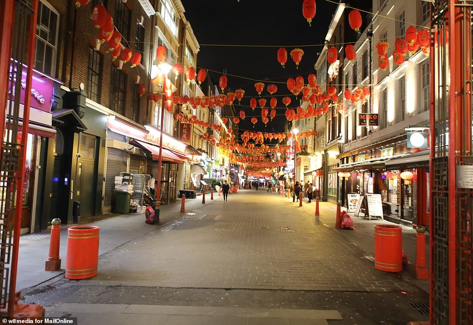 Cảnh vắng lặng, ảm đạm tại phố Tàu London.