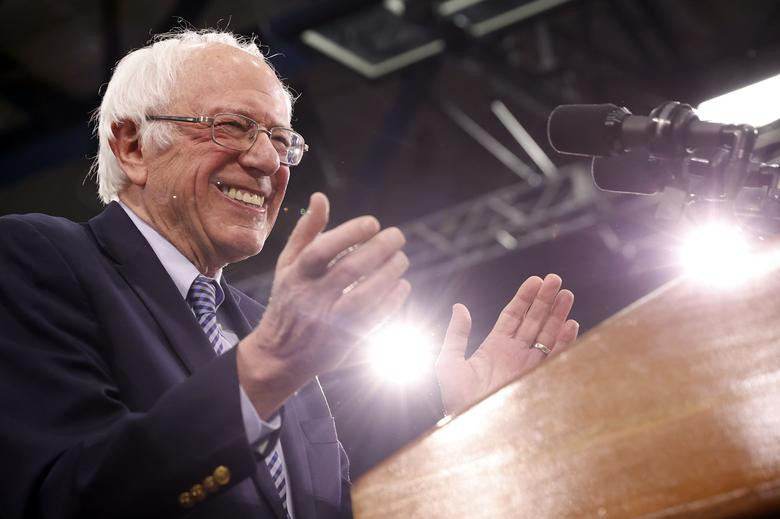 Theo kết quả được công bố vào ngày 12/2, ông Bernie Sanders đã giành chiến thắng với tỉ lệ ủng hộ gần 26%.
