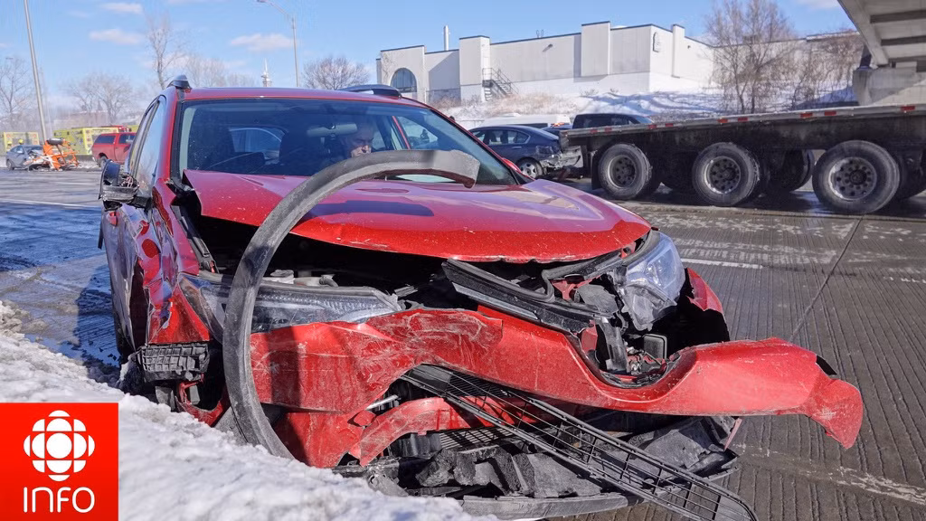 200 xe tai nan lien hoan tren cao toc, 70 nguoi bi thuong-Hinh-4