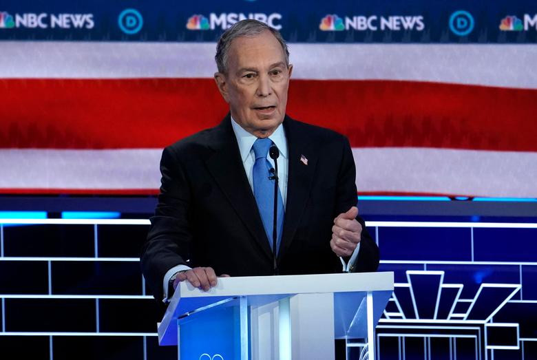 Đáng chú ý, đây là lần đầu tiên ông trùm truyền thông Michael Bloomberg tranh luận trực tiếp với các ứng viên Tổng thống Mỹ khác.