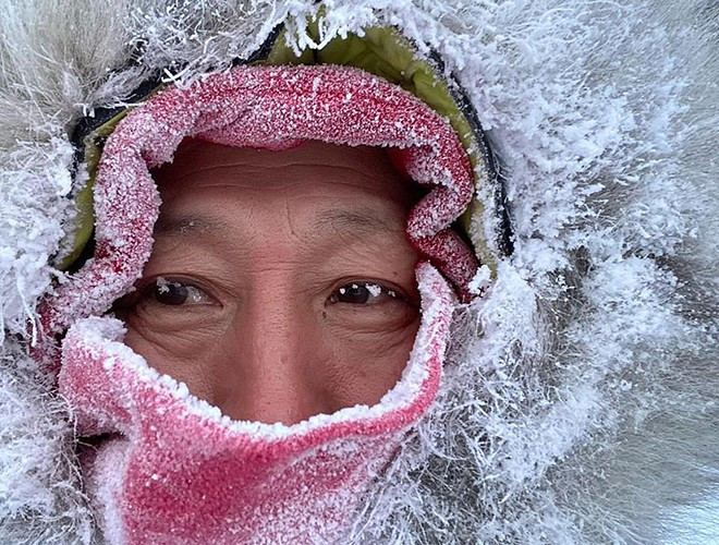 Ở đây lạnh đến nỗi nếu không cẩn thận, lông mi sẽ bị đóng băng còn kính đeo sẽ dán chặt vào mặt.