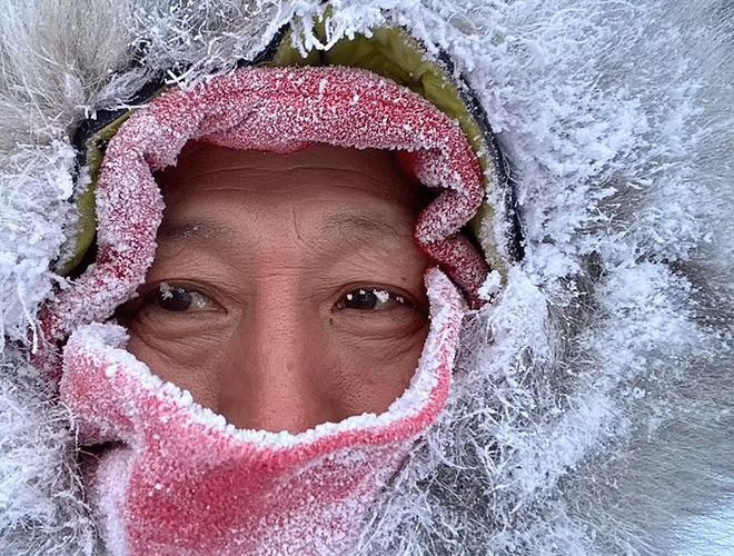 Ở đây lạnh đến nỗi nếu không cẩn thận, lông mi sẽ bị đóng băng còn kính đeo sẽ dán chặt vào mặt.