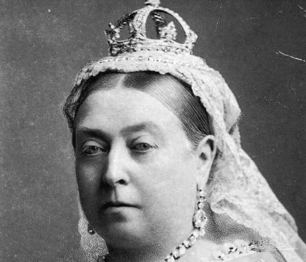 Nữ hoàng Victoria là người phụ nữ quyền lực nhất trên thế giới trong Thế kỉ 19. Thời đại cầm quyền của bà kéo dài 63 năm và 7 tháng được gọi là Thời đại Victoria. Thời đại của bà được đánh dấu bởi một loạt tiến bộ về công nghiệp, văn hóa, chính trị, khoa học, và quân sự trên khắp Vương quốc Anh, đặc biệt với sự bãi bỏ chế độ nô lệ và hầu như mọi người dân đều được tham gia bầu cử.