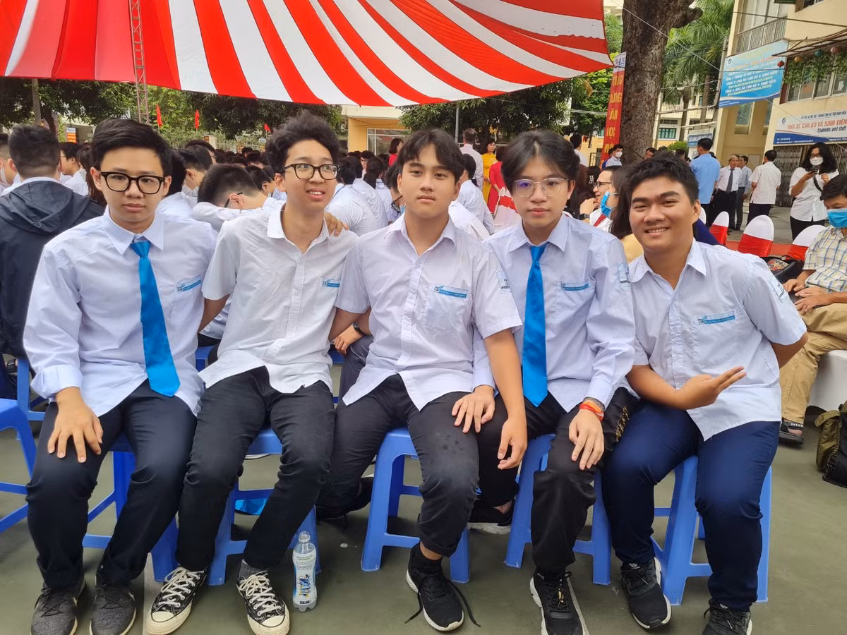 Chu tich nuoc: Doi moi mo hinh truong chuyen, boi duong nhan tai cho dat nuoc-Hinh-8