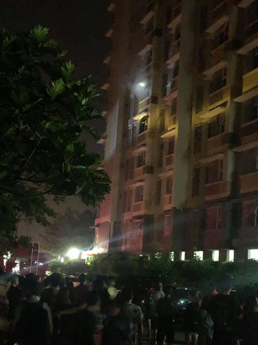 Cu dan Flora Anh Dao thao chay trong dem vi am anh... hoa hoan Carina-Hinh-3