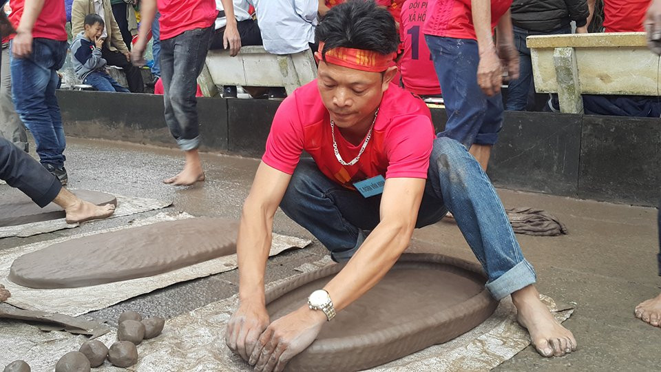 Pháo đất không chỉ là một trò chơi, mà chứa đựng trong đó những nét văn hóa dân gian đặc sắc, hình thành trong quá trình người Việt chống chọi với thiên tai, địch họa…Mọi người đều tin rằng: Tiếng pháo càng to, sẽ có thêm một mùa mưa nắng thuận hòa, cây cối tốt tươi…