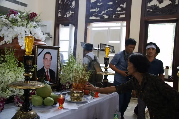 Xuc dong nhung hoi uc nghia tinh ve bac Sau Khai