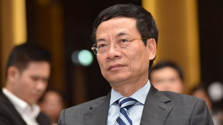 Bộ trưởng Bộ Thông tin và Truyền thông Nguyễn Mạnh Hùng (Ngày sinh: 24/7/1962). Quê quán: Bắc Ninh. Trình độ: Thạc sĩ Kinh tế, Thạc sĩ Kỹ thuật, Kỹ sư Viễn thông vô tuyến