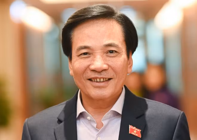 Bộ trưởng, Chủ nhiệm Văn phòng Chính phủ Trần Văn Sơn Ngày sinh: 1/12/1961 Quê quán: Nam Định. Trình độ: Thạc sĩ Quản trị kinh doanh, Kỹ sư Kinh tế xây dựng