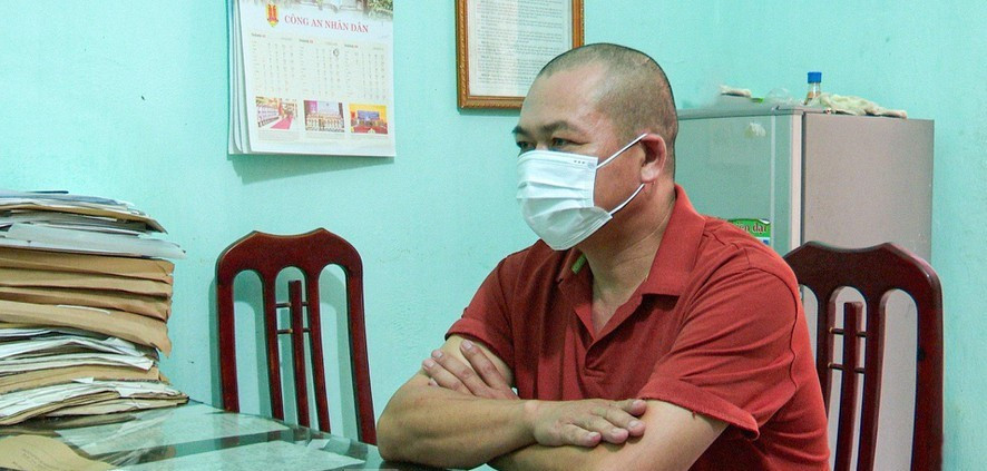 Dung giay xet nghiem COVID-19 gia de qua chot kiem dich