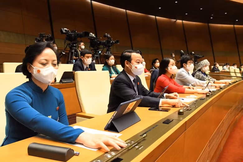 Cat giam 50% kinh phi hoi nghi, di cong tac cua bo, nganh