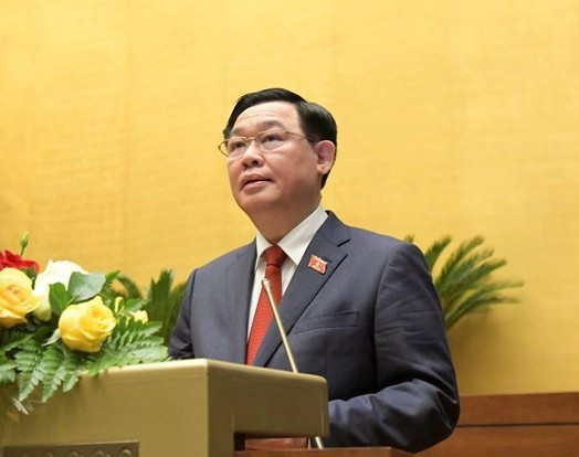 Chu tich Quoc hoi Vuong Dinh Hue: Cong tac nhan su la trong tam