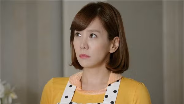 Chong va bo dat phong khach san 5 sao, vo que xuat hien bat ngo