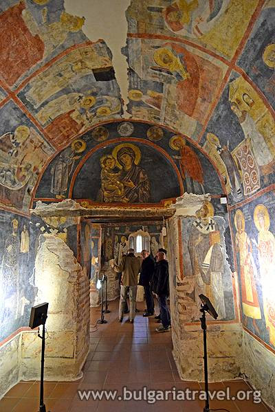 Với những giá trị lịch sử, kiến trúc, nghệ thuâth độc đáo, nhà thờ Boyana thu hút du khách từ khắp mọi nơi đến thăm quan mỗi khi ghé thăm Bulgaria.