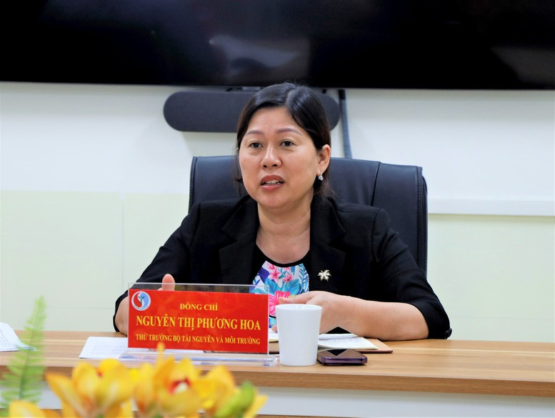 Thứ trưởng Nguyễn Thị Phương Hoa điều hành Bộ Tài nguyên và Môi trường Thu truong Nguyen Thi Phuong Hoa dieu hanh Bo Tai nguyen va Moi truong