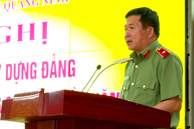  Bà con ở đâu cũng là bà con của mình: “Đừng có nghĩ rằng ở An Giang thì khác Quảng Ninh. Đừng có nghĩ rằng vùng này, miền kia. Thế nên, đừng có băn khoăn mình phục vụ người dân tỉnh nào. Một món quà Tết rất nhỏ, tuy nó không giải quyết được một cái Tết cho người dân, nhưng nó thể hiện cái nghĩa tình. Nghĩa tình của một người cán bộ lực lượng vũ trang đã từng công tác, chiến đấu ở đây và được bà con nhân dân hỗ trợ. Đó là phẩm chất đạo đức của một người cán bộ Cán bộ công an nhân dân phải có”, Thiếu tướng Đinh Văn Nơi trả lời báo chí tháng 4/2023.