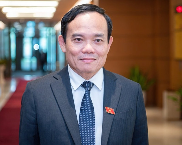 Bo Chinh tri dieu dong Pho Thu tuong Tran Luu Quang lam Truong Ban Kinh te Trung uong