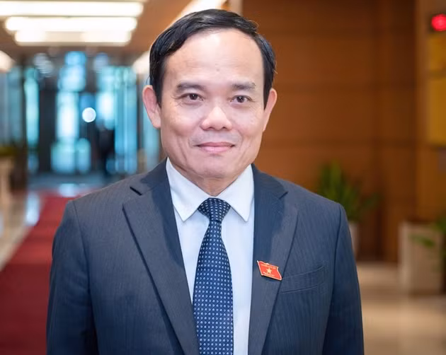 Bo Chinh tri dieu dong Pho Thu tuong Tran Luu Quang lam Truong Ban Kinh te Trung uong