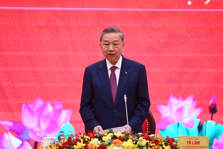 Tong Bi thu, Chu tich nuoc To Lam: Mo rong phong chong tham nhung khu vuc ngoai Nha nuoc