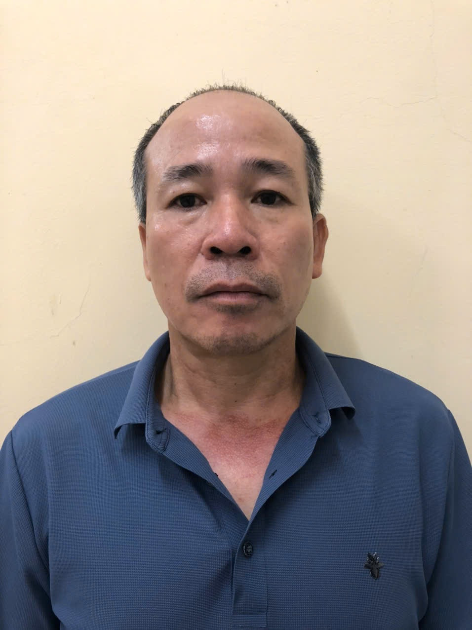 Khoi to, bat giam tai xe xe khach huc CSGT tren quoc lo 38-Hinh-2