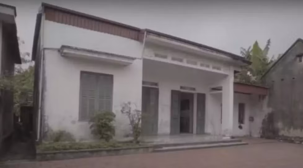 Ngôi nhà cũ của Minh Vương trước đó nhìn khá đơn sơ ở vùng quê lúa Thái Bình. Ảnh: 2sao.